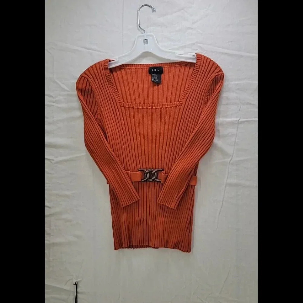 Chic Orange Ribbed Sweater with Belt Size M